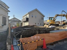 【神奈川県/横浜市栄区桂台西】栄区桂台西2丁目　土地　1区画/全8区画 現地：1区画/全8区画（写真中央）