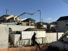 【神奈川県/横浜市栄区桂台西】栄区桂台西2丁目　土地　7区画/全8区画 現地：7区画/全8区画（写真中央）