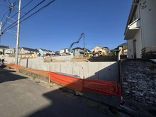 【神奈川県/横浜市栄区桂台西】栄区桂台西2丁目　土地　8区画/全8区画 現地：8区画/全8区画（写真中央）