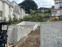 【神奈川県/鎌倉市大船】鎌倉市大船　土地　4区画/全4区画 現地：No.4区画/全4区画（写真中央）