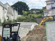 【神奈川県/鎌倉市大船】鎌倉市大船　土地　4区画/全4区画 現地：No.4区画/全4区画（写真中央）