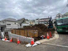 【神奈川県/横浜市港南区大久保】横浜市港南区大久保3丁目　土地No.2(全2区画) 現地：全2区画(物件は手前側)