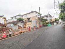 【神奈川県/横浜市青葉区つつじが丘】セキュレア横濱つつじが丘II LUCIA STAGE1号地 前面道路