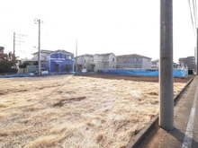 【東京都/小平市鈴木町】小平市鈴木町1丁目売地(16・5-H) 現地：全16区画　写真奥・左側