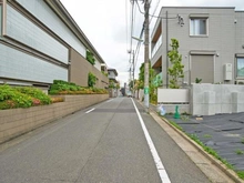 【東京都/世田谷区北沢】世田谷区北沢1丁目　建築条件付売地 前面道路