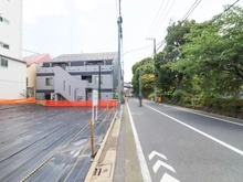【東京都/目黒区碑文谷】目黒区碑文谷6丁目　建築条件付売地 前面道路