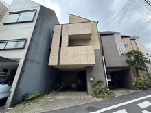 【東京都/港区西麻布】港区西麻布二丁目土地 現地（古家あり）