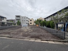 【東京都/杉並区和泉】杉並区和泉2丁目　B区画 現地：全2棟/写真右側