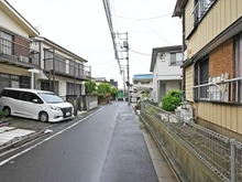 【東京都/足立区東六月町】足立区東六月町　収益物件建物付き土地 前面道路