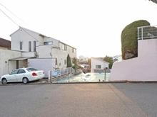 【神奈川県/横浜市青葉区美しが丘】【建築条件付】横浜市青葉区美しが丘二丁目土地 現地：写真中央