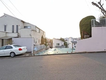 【神奈川県/横浜市青葉区美しが丘】【建築条件付】横浜市青葉区美しが丘二丁目土地 現地：写真中央