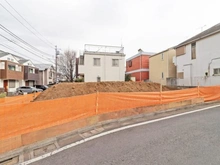 【東京都/世田谷区祖師谷】世田谷区祖師谷4丁目　建築条件付き売地　B区画 現地：全2区画／写真奥