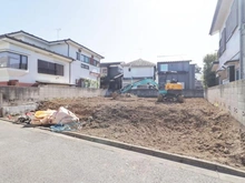 【東京都/世田谷区祖師谷】世田谷区祖師谷5丁目 土地 B区画 現地：全2区画／写真右側