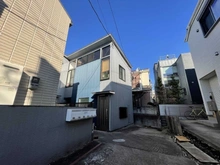 【東京都/目黒区上目黒】目黒区上目黒4丁目建築条件なし売地 現地（古家あり）