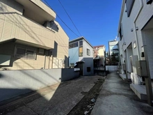 【東京都/目黒区上目黒】目黒区上目黒4丁目建築条件なし売地 現地（古家あり）