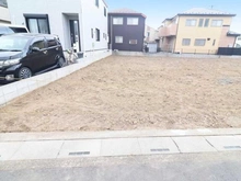 【埼玉県/三郷市高州】三郷市高洲3丁目　土地　1号地 現地：全3区画／対象地手前側