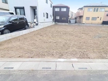 【埼玉県/三郷市高州】三郷市高洲3丁目　土地　1号地 現地：全3区画／対象地手前側