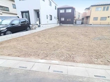 【埼玉県/三郷市高州】三郷市高洲3丁目　土地　1号地 現地：全3区画／対象地手前側