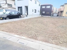 【埼玉県/三郷市高州】三郷市高洲3丁目　土地　1号地 現地：全3区画／対象地手前側