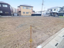 【埼玉県/三郷市高州】三郷市高洲3丁目　土地　2号地 現地：全3区画／対象地正面