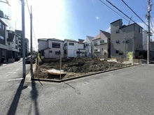 【東京都/江戸川区松江】江戸川区松江2丁目　2号棟 現地：全4棟現場写真右中央2号棟