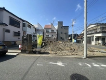 【東京都/江戸川区松江】江戸川区松江2丁目　3号棟 現地：全4棟現場写真右側3号棟