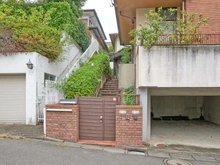 【東京都/多摩市桜ヶ丘】多摩市桜ケ丘一丁目売地 現地（古家あり）