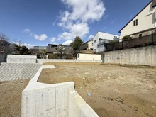 【大阪府/吹田市藤白台】吹田市藤白台二丁目　1号地 現地：1号地　全2区画　奥側