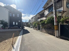 【大阪府/箕面市瀬川】箕面市第一瀬川 前面道路：一区画　左側手前