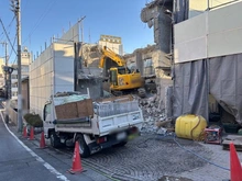 【東京都/文京区西片】文京区西片一丁目売地 現地（古家あり）：解体工事中