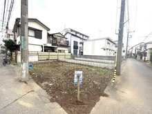 【東京都/国分寺市東戸倉】国分寺市東戸倉2丁目土地 1区画 現地：全3区画の写真手前