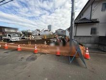 【東京都/東村山市野口町】東村山市野口町2丁目（4号地）　土地 現地：造成中　全4号地
写真右側（4号地）
