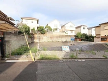 【神奈川県/横浜市鶴見区梶山】鶴見区梶山2丁目　売地　B区画 現地：全２区画、右側