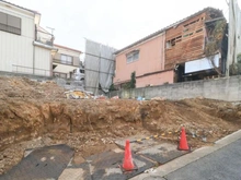 【神奈川県/横浜市鶴見区東寺尾】鶴見区東寺尾2丁目売地　2区画 現地：全3区画