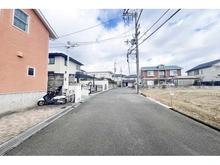 【大阪府/高槻市日吉台二番町】高槻市日吉台2番町　売土地 前面道路