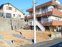【東京都/日野市大坂上】日野市大坂上第3期　1区画 現地：全3区画（1区画、右側）