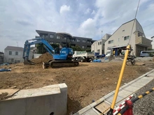 【東京都/大田区鵜の木】大田区鵜の木1丁目土地no.5 現地：全5棟／手前側