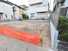 【東京都/北区西ケ原】北区西ケ原1丁目　建築条件付売地B区画 現地：全2区画・写真右側