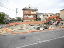 【神奈川県/川崎市幸区小倉】幸区小倉二丁目 土地 (2) 現地:全3区画:中央が該当部分