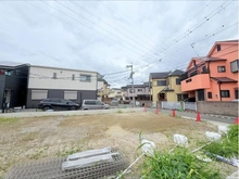 【兵庫県/尼崎市田能】尼崎市田能4丁目 E号地 現地：全6区画・左側
