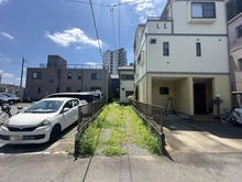 【埼玉県/所沢市東町】所沢市東町　土地 現地（古家あり）：中央奥側