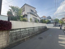 【神奈川県/横浜市栄区本郷台】横浜市栄区本郷台5丁目 土地 現地：東側から（２０２６．４撮影）