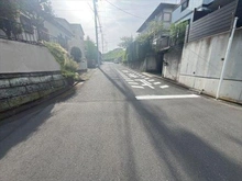 【神奈川県/横浜市栄区本郷台】横浜市栄区本郷台5丁目 土地 北側　道路２（２０２６．４撮影）