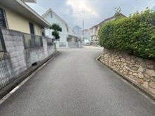 【大阪府/箕面市桜ケ丘】箕面市桜ケ丘3丁目 土地 前面道路（南側）
