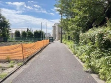 【東京都/練馬区石神井町】練馬区石神井町5丁目 土地 前面道路（物件：左手）