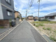 【京都府/京都市西京区山田開キ町】京都市西京区山田開キ町 土地 北側前面道路（西側より撮影）