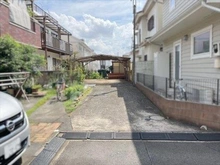 【埼玉県/所沢市東新井町】所沢市東新井町 土地 現地　通路（２０２６年８月撮影）