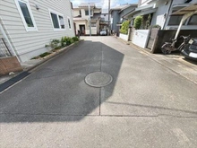 【埼玉県/所沢市東新井町】所沢市東新井町 土地 前面道路（物件：左手）
