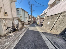 【神奈川県/横浜市西区霞ケ丘】横浜市西区霞ケ丘 土地 前面道路含む現地写真