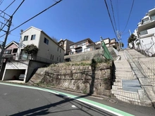 【神奈川県/横浜市鶴見区東寺尾中台】東寺尾中台土地 【現地写真】豊富なバス便！「鶴見」駅・「綱島」駅「菊名」駅・「新横浜」駅・「川崎」駅の計5駅5路・・・